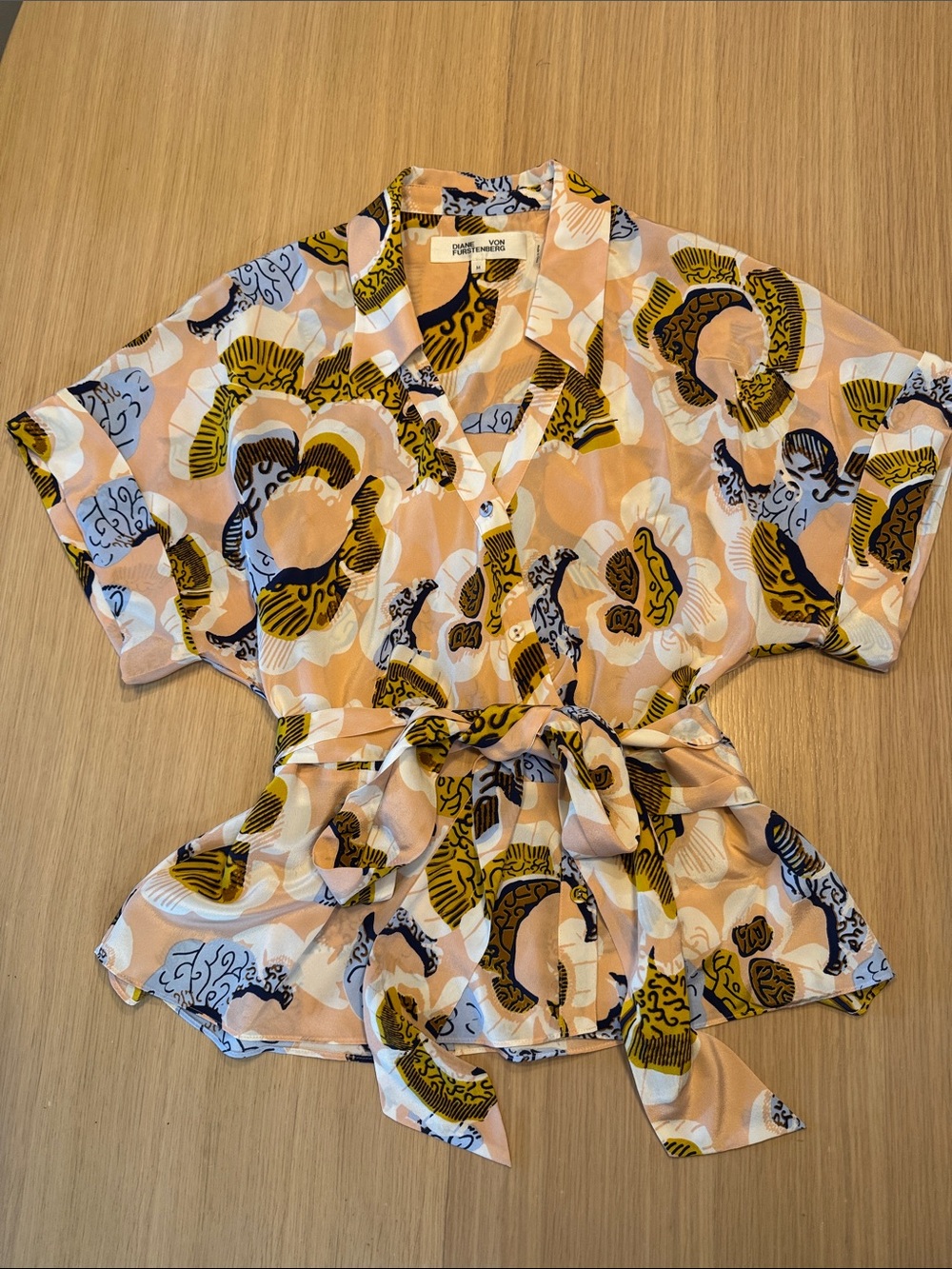 Diane von Furstenberg Blush, Chocolate Brown Printed Washed 100% Silk Wrap Top M